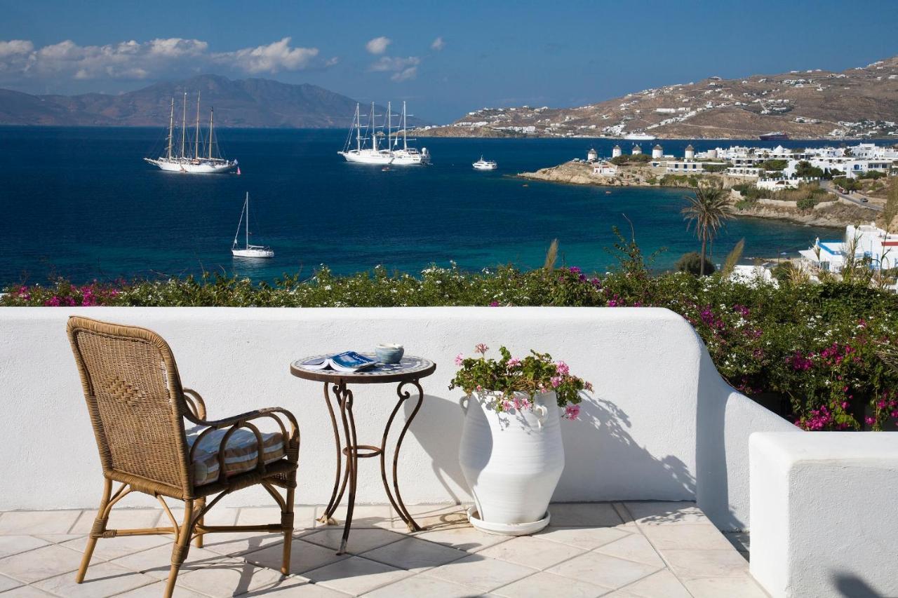 Hurmuses * Mykonos Town